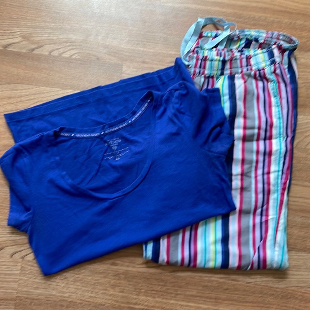 Victoria’s Secret Blue/Multi Small Pajama Set